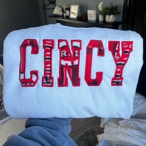 Cincy Blanket Embroidered Appliqué Crewneck